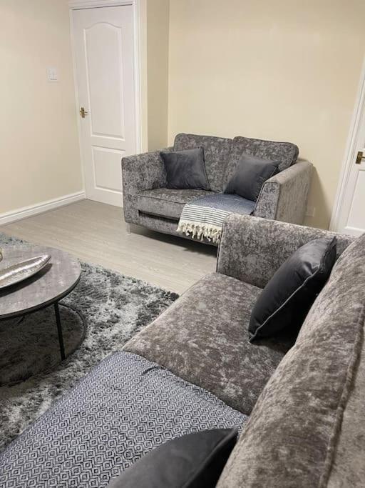 Gated Close To Centre Holiday home Birmingham